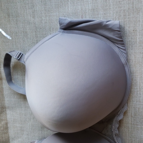 Torrid Curve  gray slighly lined full coverage bra size 44DD - Picture 2 of 5